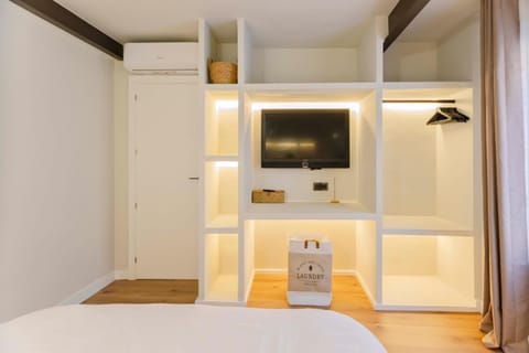 TV and multimedia, Bedroom