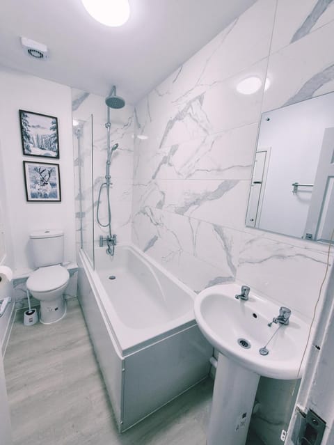 2 bed house, Rogerstone, Newport House in Wales