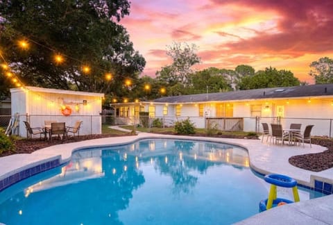 Property building, Swimming pool