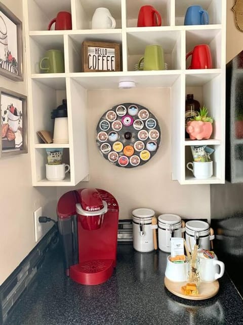 Charming and Cozy Private Home Walking Distance to Downtown House in Kalispell