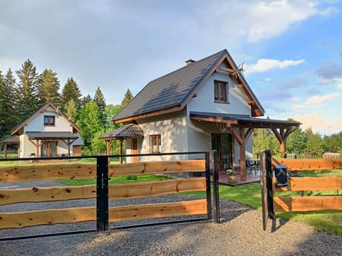 Property building, Day, Natural landscape