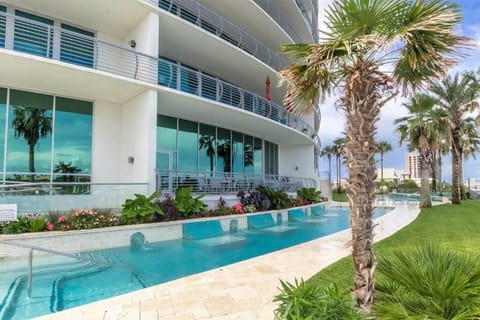 Garden view, Swimming pool