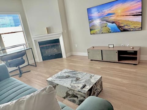 Cozy Large 1 Bedroom Condo by UCLA Apartment hotel in Westwood