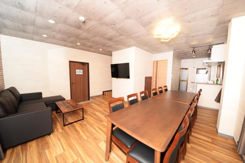 Living room, Diving