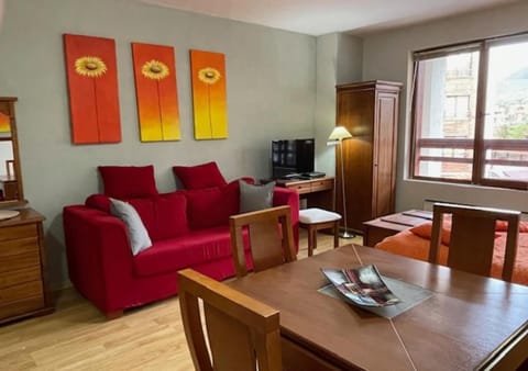TV and multimedia, Living room, Dining area