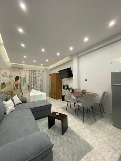 Living room, Dining area, Bedroom