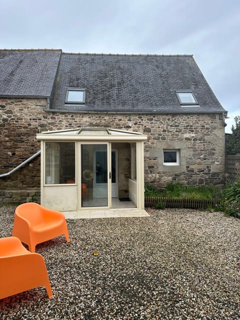 Petite maison sur ferme 5min de la plage idéal professionnel House in Finistere