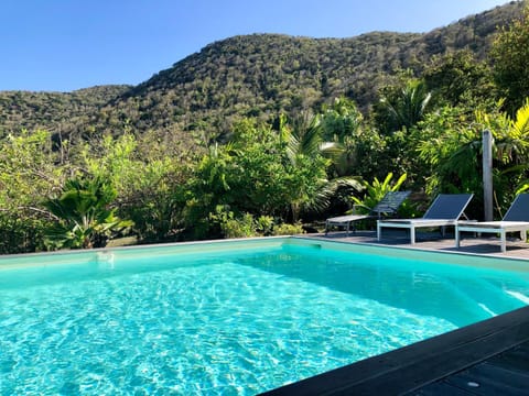 Shower, Day, Natural landscape, Garden, Garden view, Mountain view, Pool view, Swimming pool, sunbed