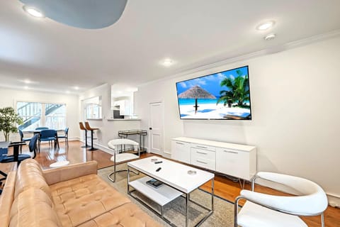 Living room, Dining area, Dinner, kitchen
