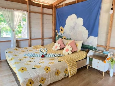 Bed, Bedroom, towels