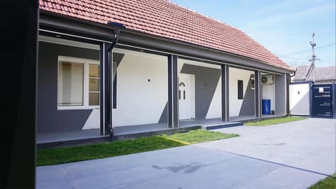 Apartman Crvenka stan na dan Apartment in Vojvodina