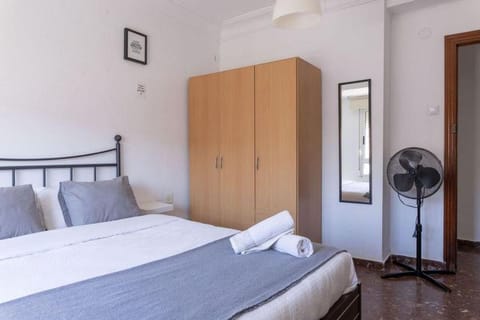 Bed, Photo of the whole room, Bedroom, towels, wardrobe, air conditioner
