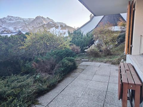 Skirennen von der Terrasse mitverfolgen Apartment in Adelboden