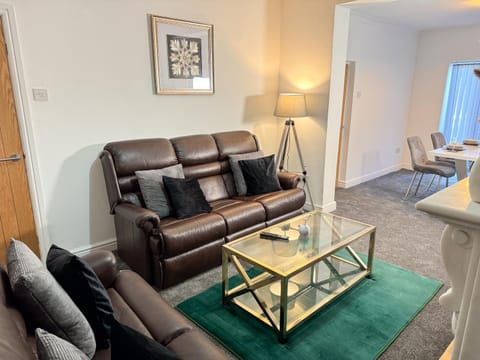 Stoneleigh Retreat 4BR Entire Home House in Middlesbrough