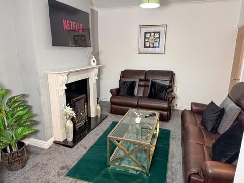 Stoneleigh Retreat 4BR Entire Home House in Middlesbrough