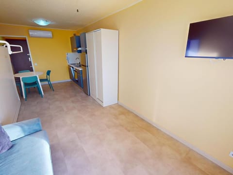 Studio avec terrasse face mer et WiFi à Menton - FR-1-196-369 Apartment in Menton