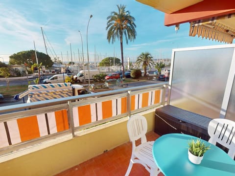 Studio avec terrasse face mer et WiFi à Menton - FR-1-196-369 Apartment in Menton