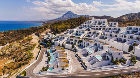 Property building, Sea view, Location