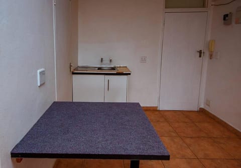 Montana Backpackers Cape Town Bed and Breakfast in Cape Town