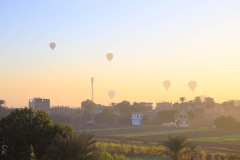 Day, Natural landscape, Activities, Sunrise, Sunset
