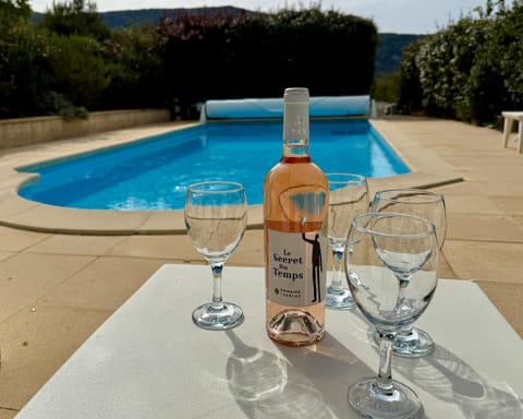 Day, Pool view, Swimming pool, sunbed