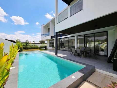 Property building, Pool view, Swimming pool