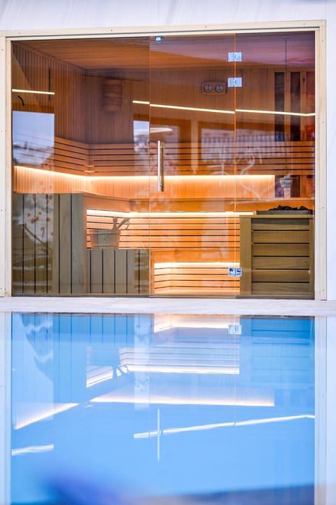 Sauna, Spa and wellness centre/facilities, Swimming pool