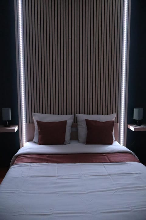 Grand T2 - Rue de la République Apartment in Orléans