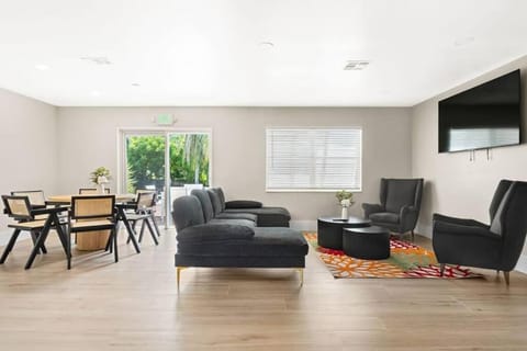 Château Serenità #736 House in North Palm Beach