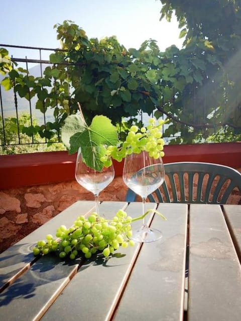 Garden, View (from property/room), Balcony/Terrace