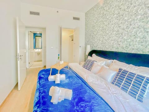 Luxury 2 Bedroom in the Nook 1 next to Metro Energy Apartment in Dubai