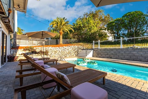 Casa Marco - Heated Pool, Game Room, Mini Golf Villa in Marco Island