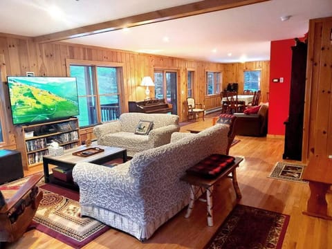 Balsam Point Lakefront House in Indian Lake