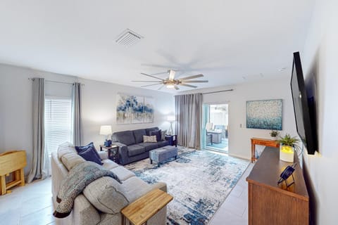 Gateway to Orlando Theme Parks! Dog-Friendly Haven House in Groveland