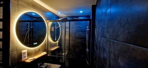 La Cabane - Plagne Village, F2 Ski aux pieds Apartment in Mâcot-la-Plagne