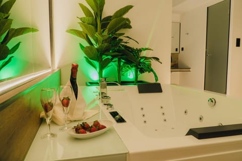Hot Tub, Hot Tub, Spa and wellness centre/facilities, Spa and wellness centre/facilities