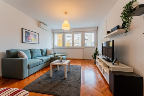 Property building, TV and multimedia, View (from property/room), Living room, Seating area