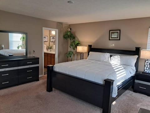 Home away from home in Plainfield Indiana House in Plainfield