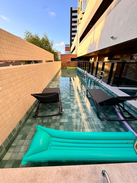 Swimming pool, Swimming pool