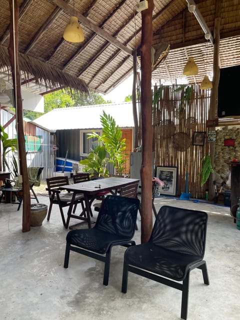 Patio, Seating area, Dining area, Area and facilities