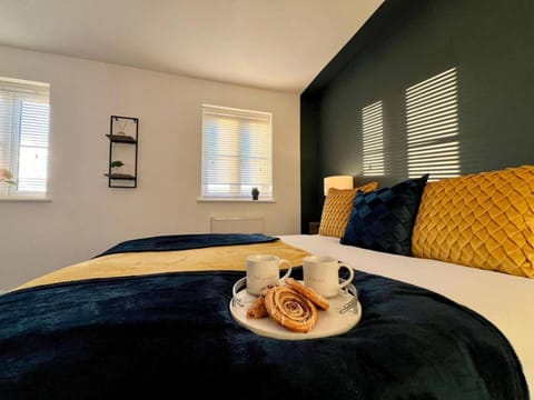 Contractor 4 bed, sleeps 7 long stay discount House in South Kesteven District