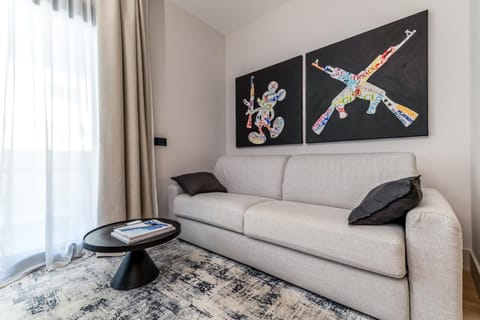 Living room, Decorative detail, Seating area