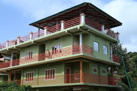 Facade/entrance, Balcony/Terrace