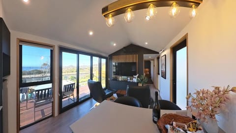 Ocean breeze homestays 1 House in Bicheno