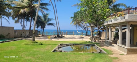 Beach, Garden view