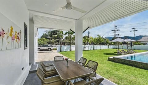 Khaolak 16 meters-Pool Villa with 3 bedrooms 3 bathrooms-Kokotel Montana Hotel Villa in Khuekkhak