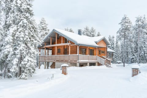 Property building, Day, Natural landscape, Winter