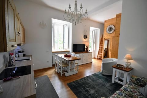 Kitchen or kitchenette, Living room, Dining area
