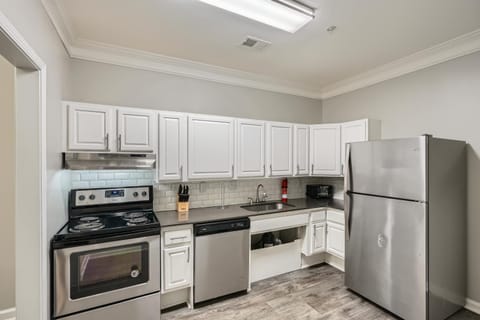 Crest at East Cobb 1826E Comfort,Spacious 2Bd 2Bt Apartment in Marietta