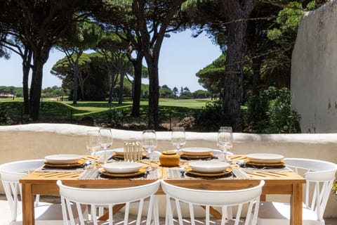 Patio, Dining area, Garden view